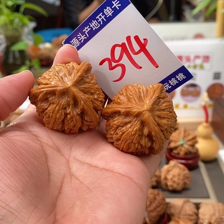 文玩核桃把件38天然文山球奔394号