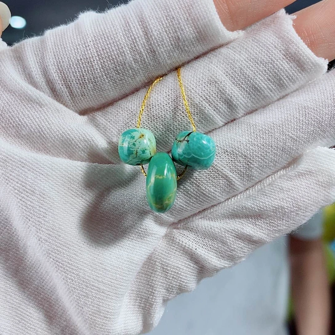 未镶嵌绿松石珠宝奇石