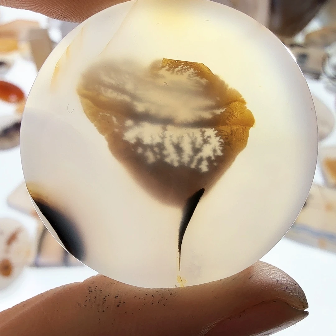 玛瑙/玉髓未镶嵌珠宝半成品
