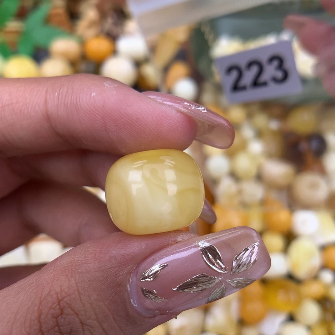 琥珀珠宝奇石未镶嵌 16.5