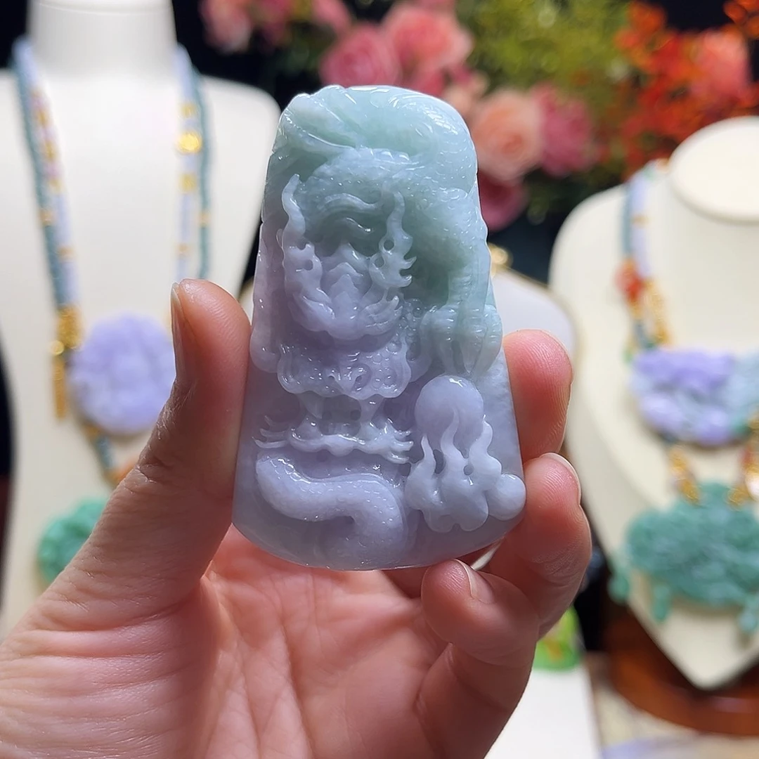 翡翠颈饰未镶嵌天然翡翠