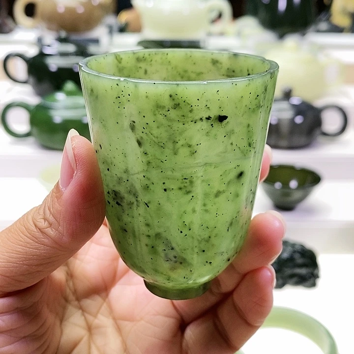 未镶嵌和田玉挂件富*来茶杯