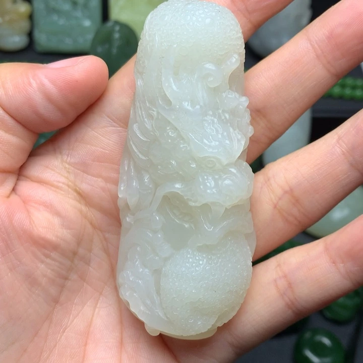 颈饰未镶嵌和田玉