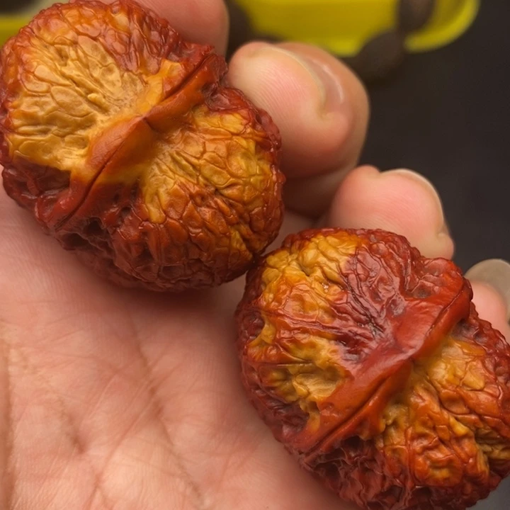 文玩核桃吊坠41 金蟒元宝