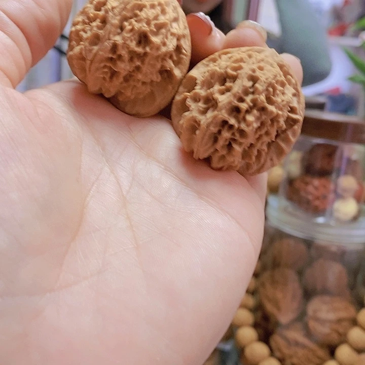 【闪购商品】文玩核桃把件37蚂蚁沟