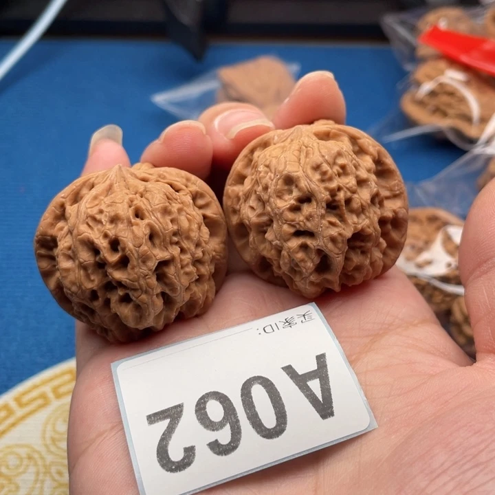 吊坠文玩核桃核桃