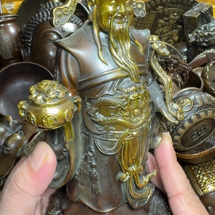 铜器摆件收收藏藏