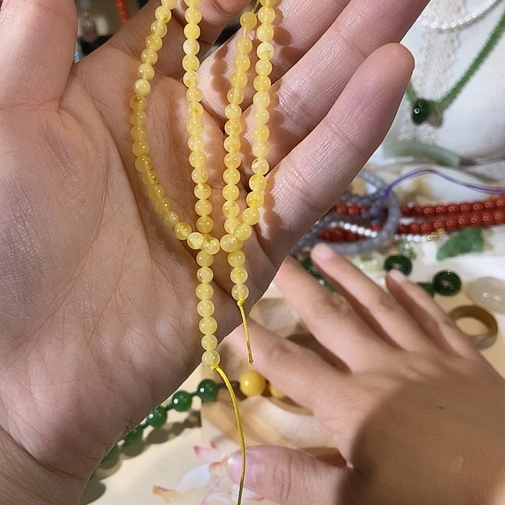 琥珀未镶嵌手链这个