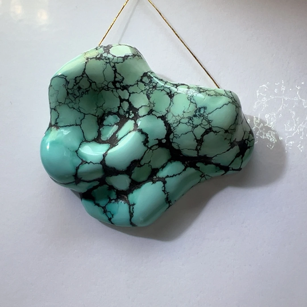 绿松石未镶嵌挂件