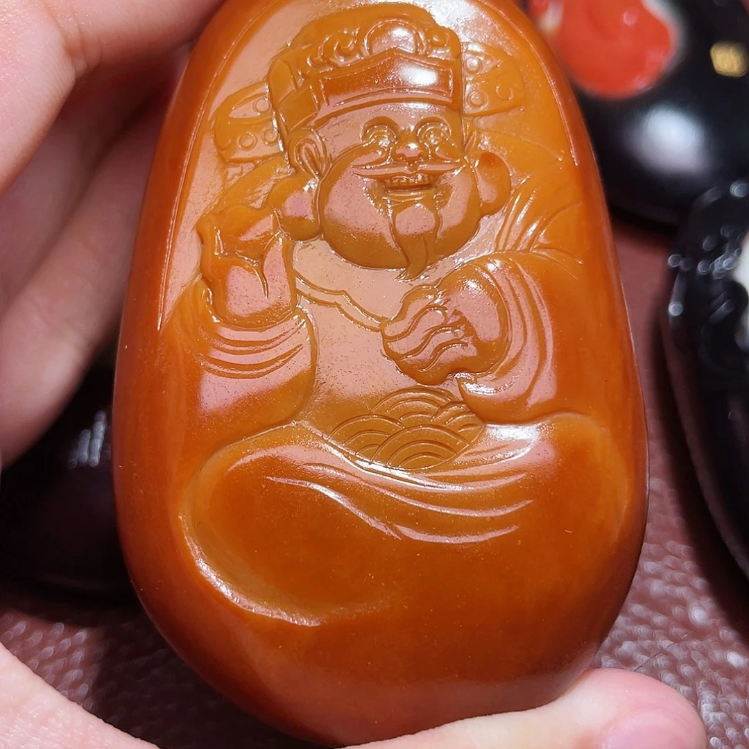 和田玉未镶嵌颈饰所***得