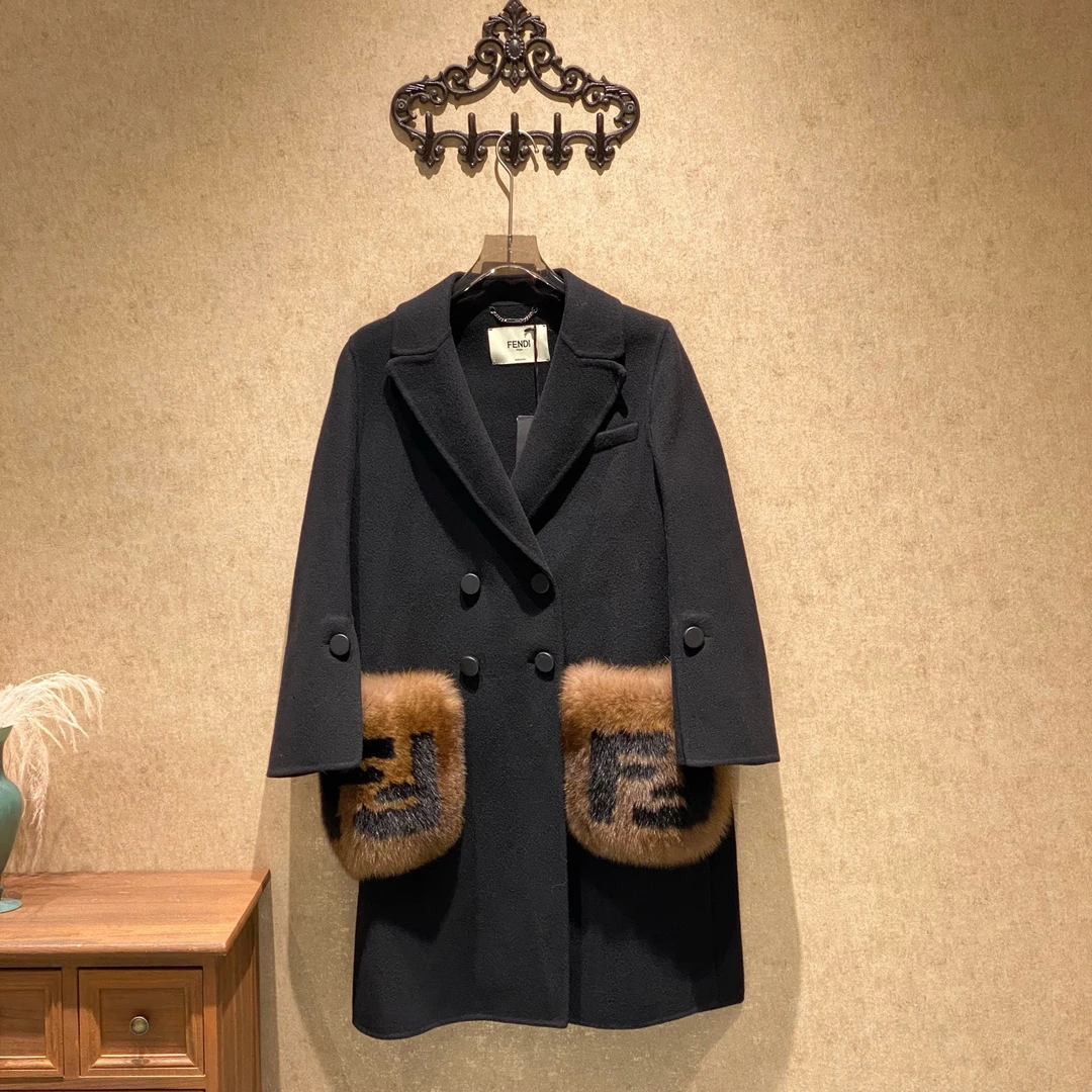 未使用 FENDI/芬迪 Fendi 黑色水貂拼接皮草口袋大衣/38码/39130