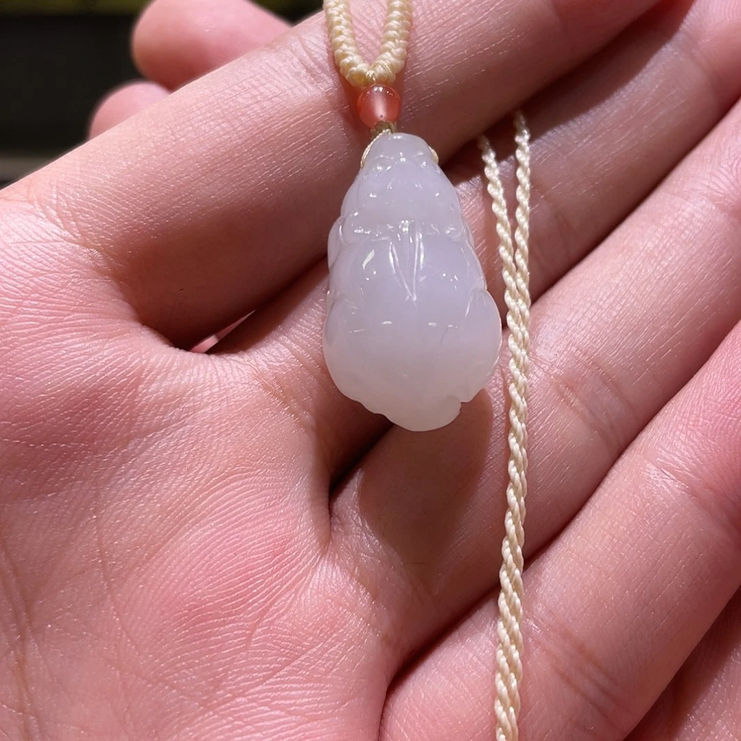 和田玉未镶嵌颈饰貔貅