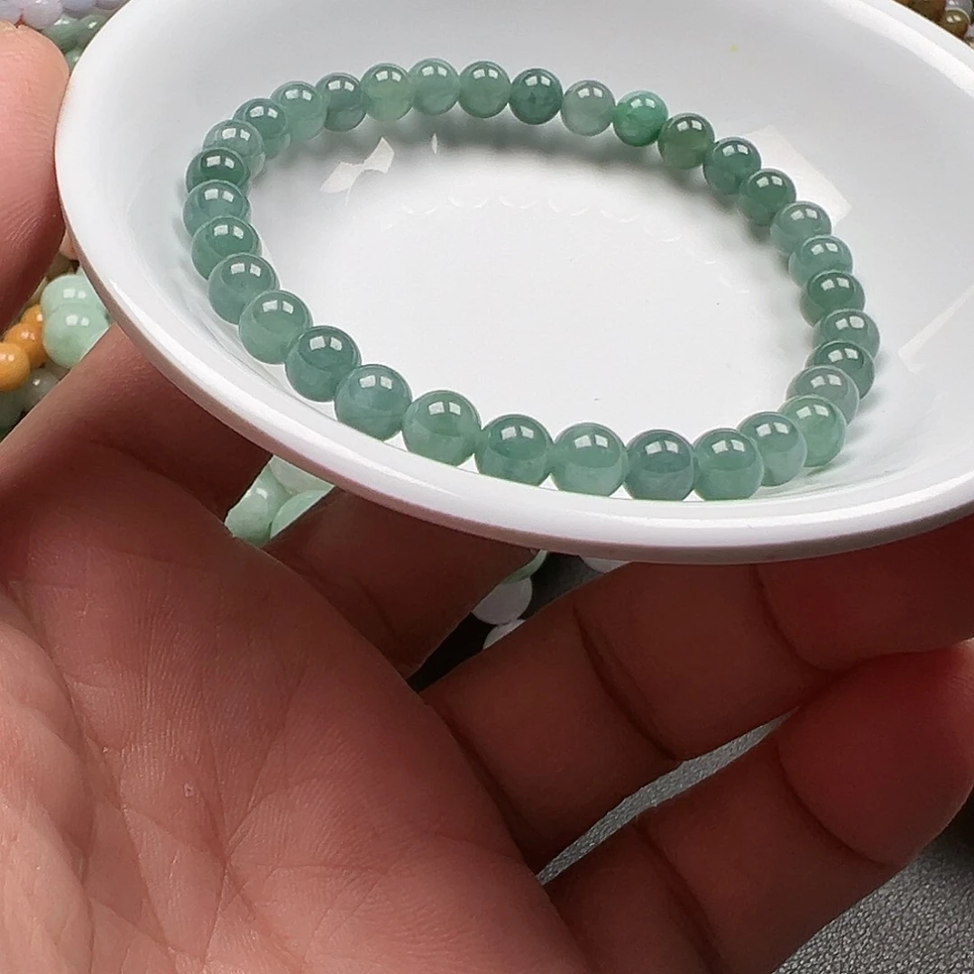 翡翠手链未镶嵌酒****?货主老华
