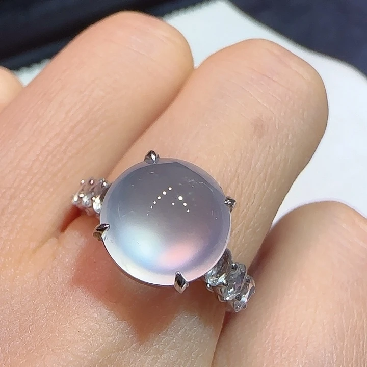 翡翠戒指18K金镶嵌戒指