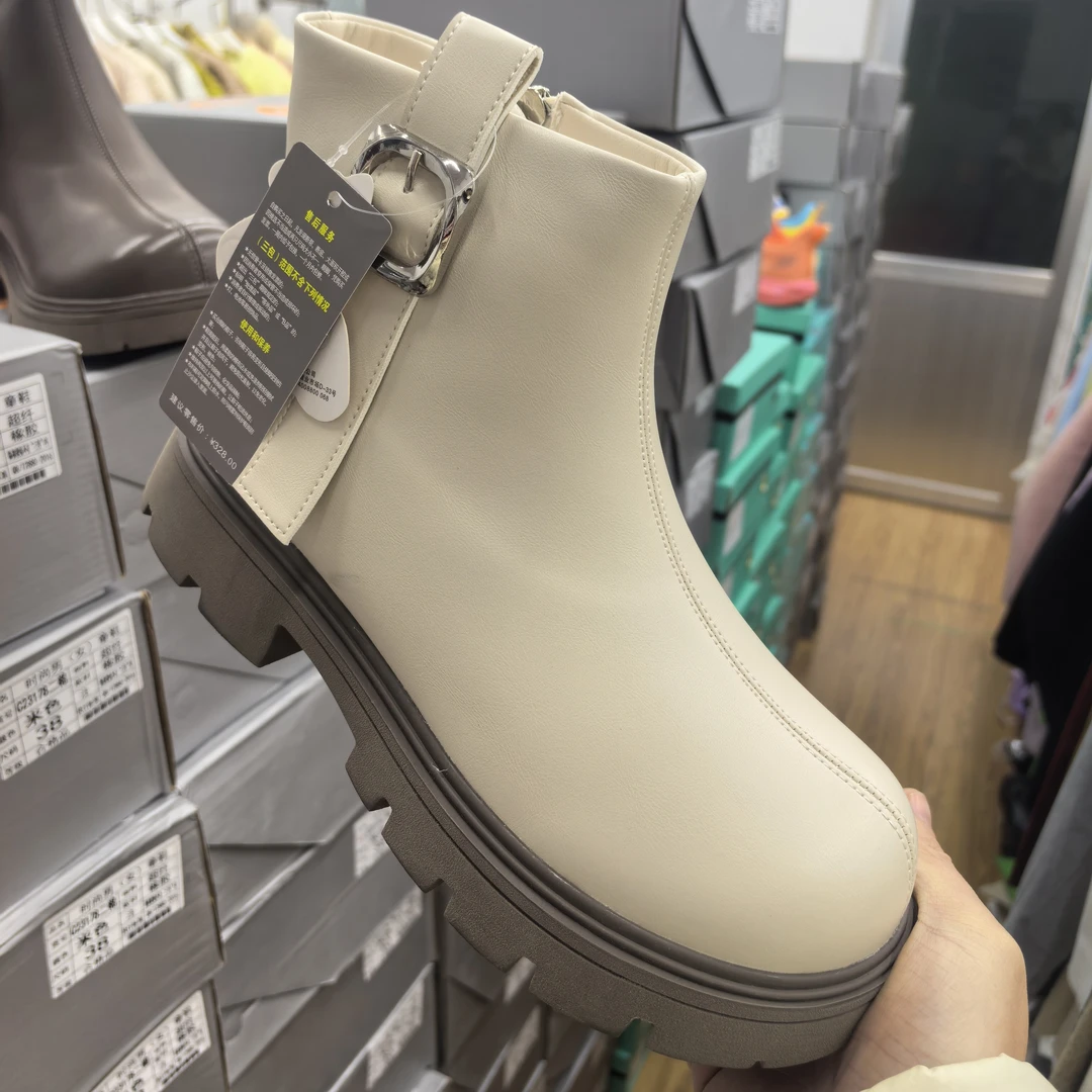 新款短靴洋气时尚二棉靴软底百搭皮靴