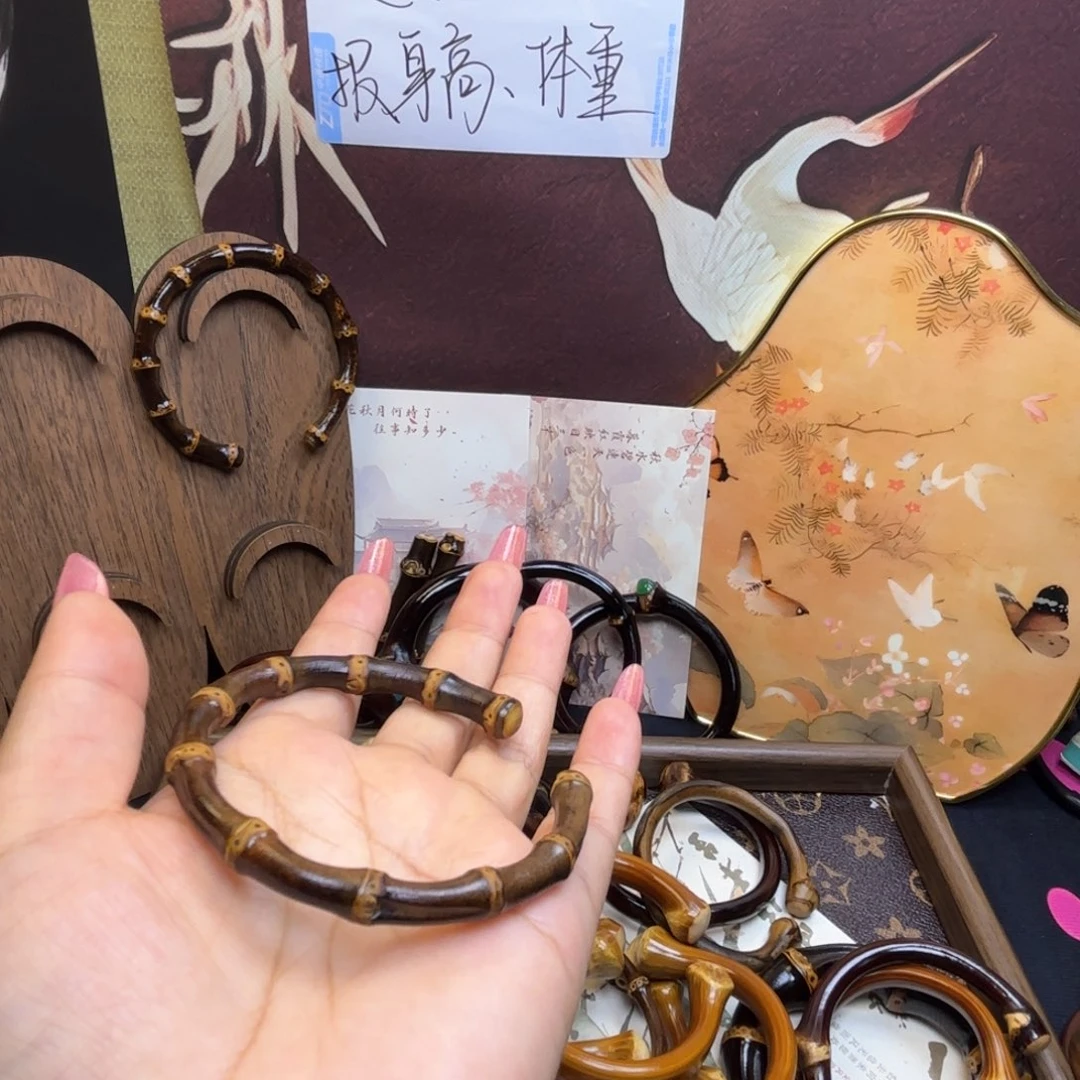 涵***巴木质非金属藤镯子