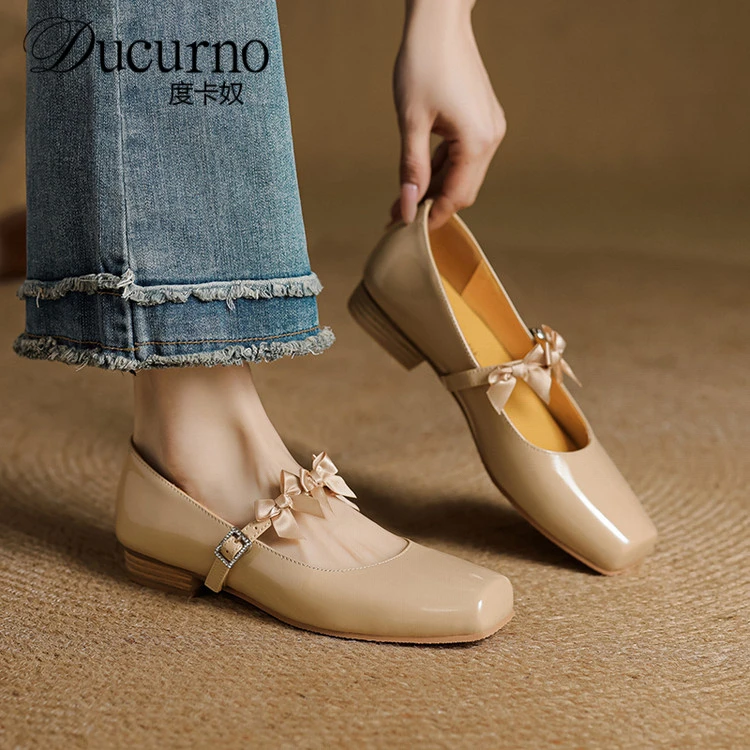 DUCURNO时尚蝴蝶结一字带温柔单鞋女2025新款真皮浅口方头小皮鞋
