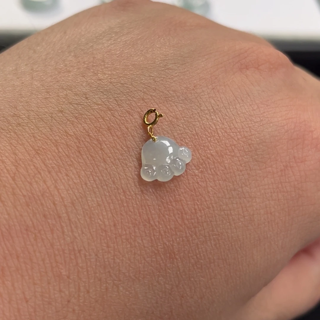 翡翠18K金镶嵌颈饰福利