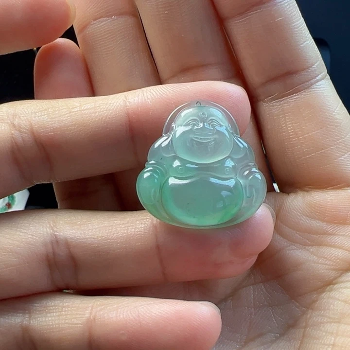 佳***玲石英质玉未镶嵌颈饰
