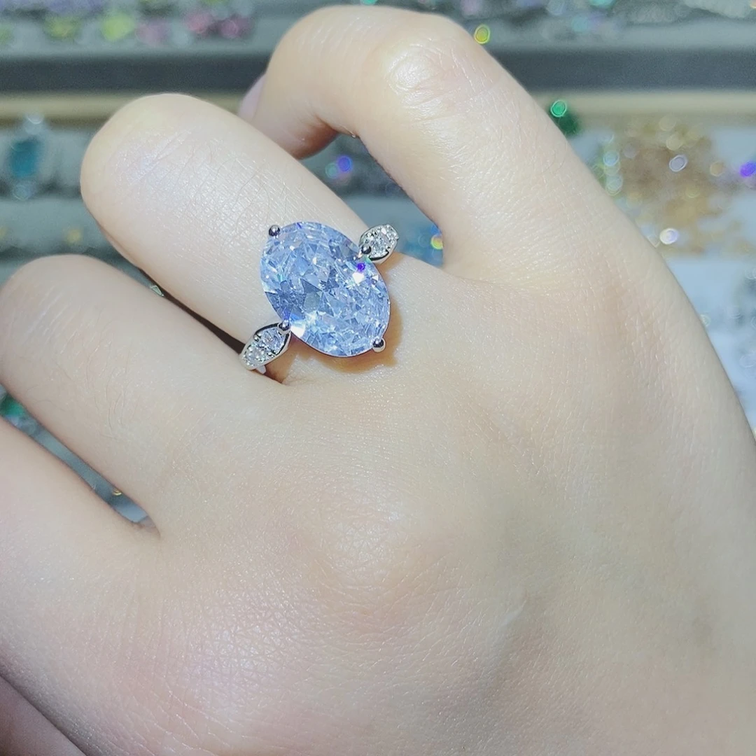 【闪购商品】银S925镶嵌耳饰托帕石