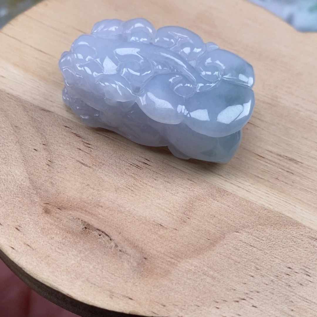 翡翠未镶嵌颈饰多人如意貔貅吊坠