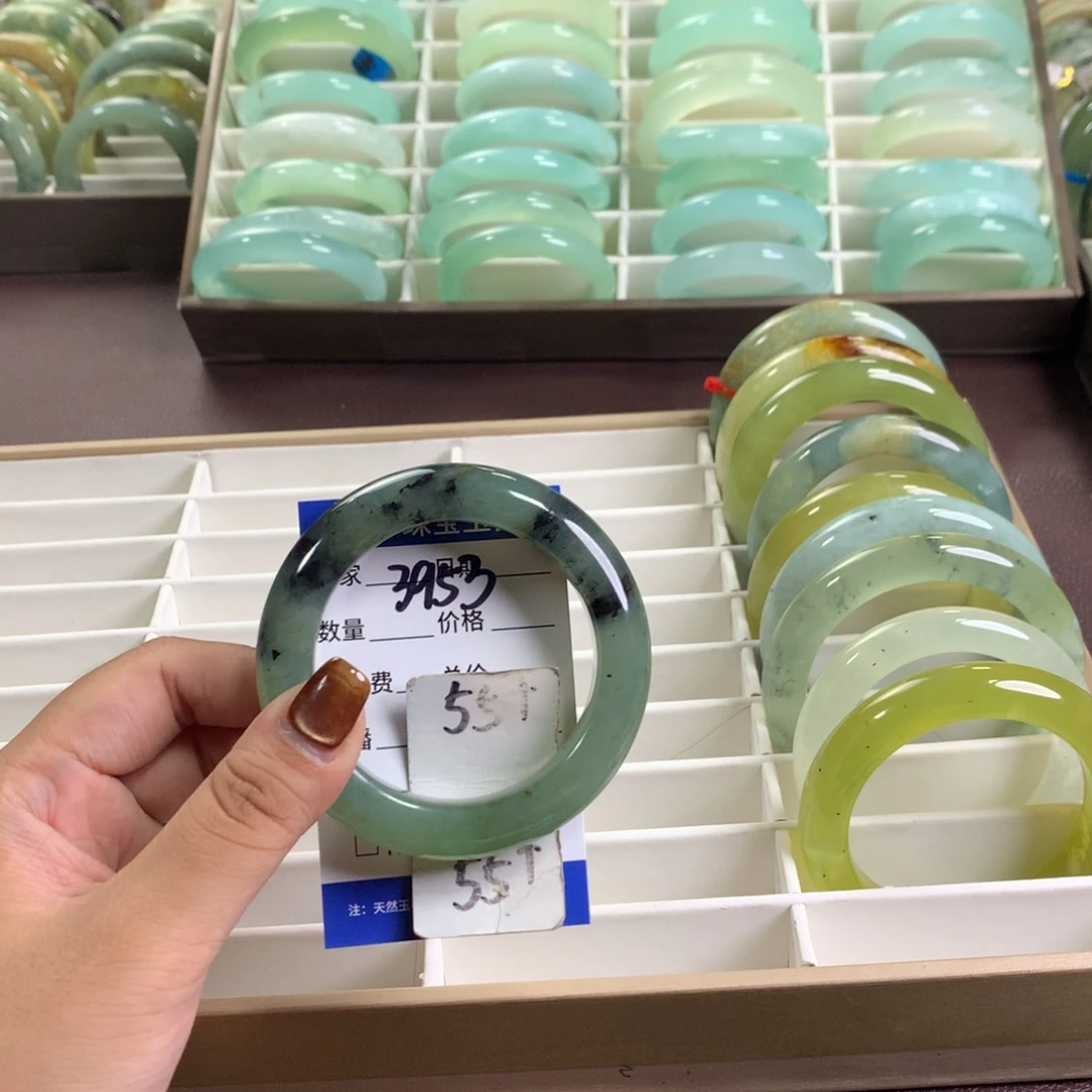 未镶嵌蛇纹石玉手镯3953