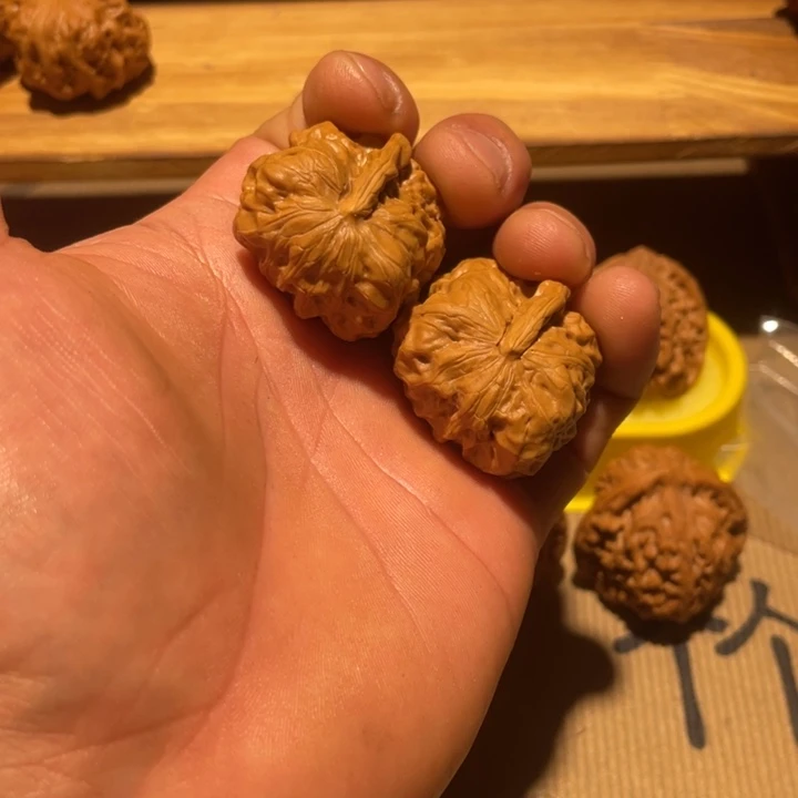 核桃蛤蟆头一帆风顺。。。。。