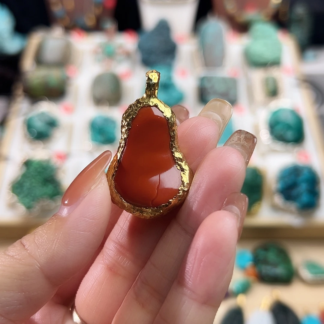 南红玛瑙未镶嵌颈饰