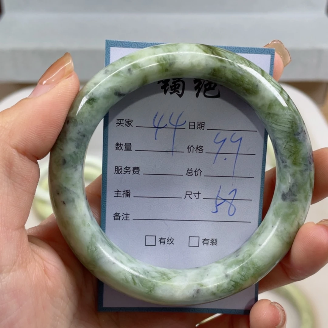 【闪购商品】蛇纹石玉手镯未镶嵌