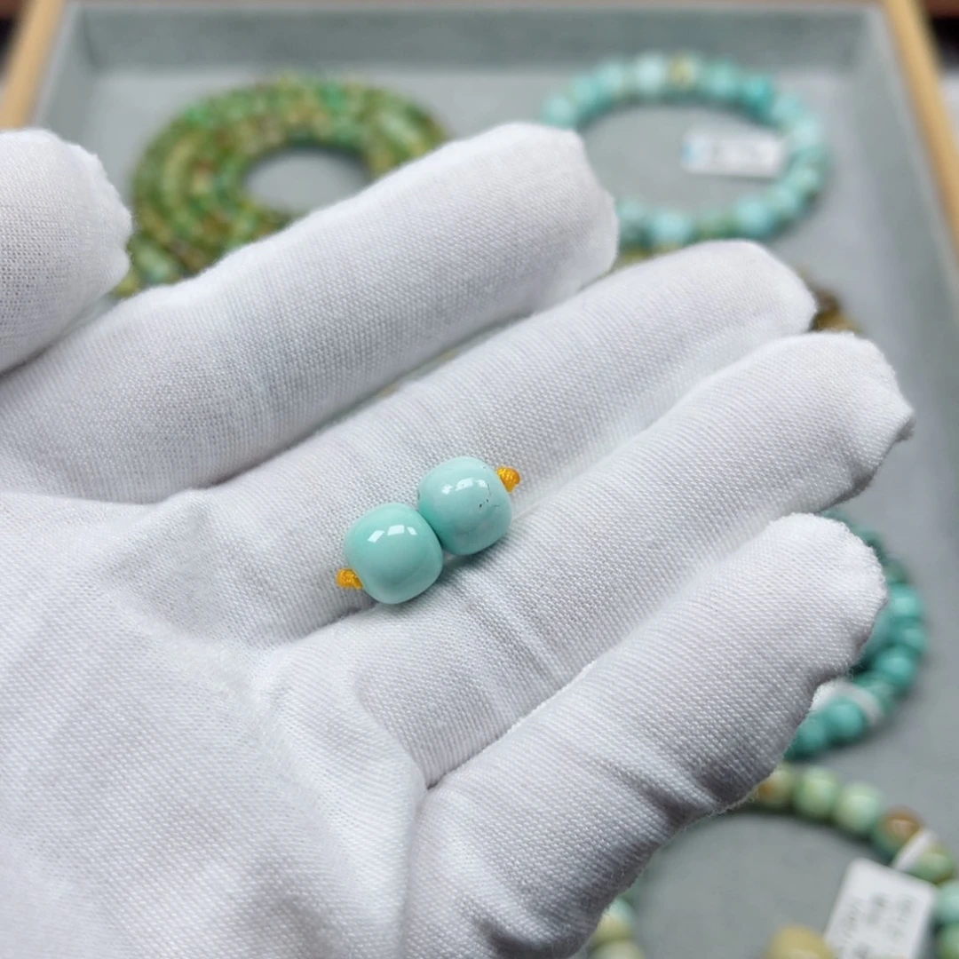 绿松石未镶嵌挂件