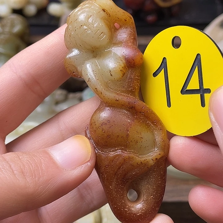 和田玉（糖玉）未镶嵌颈饰