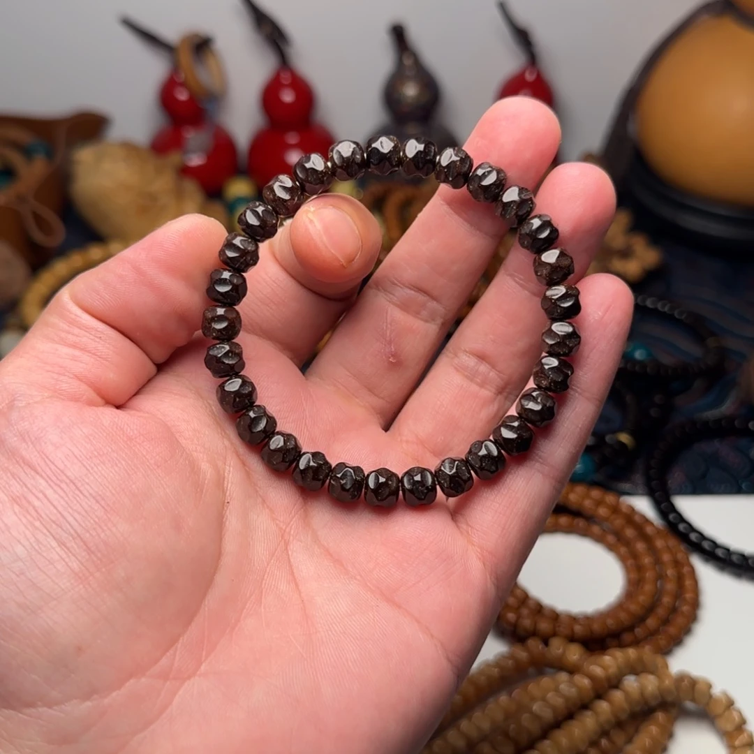 【闪购商品】椰蒂吊坠椰蒂无相