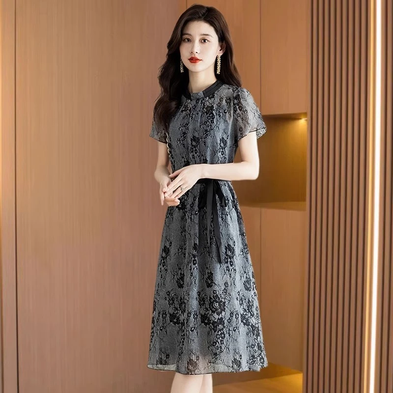 高贵洋气质碎花女装连衣裙2025新款夏季轻奢高端时尚减龄网纱裙子