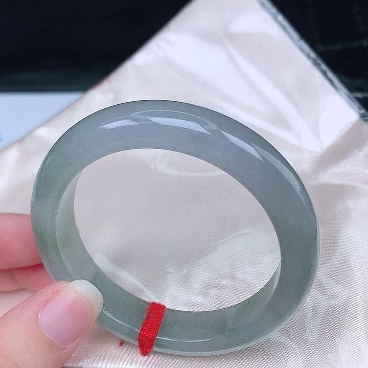 翡翠手镯未镶嵌暖*天然