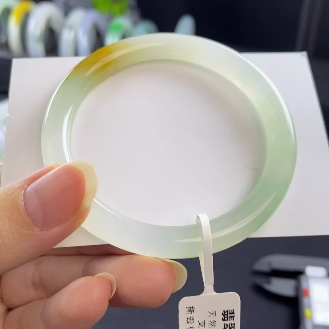 翡翠未镶嵌手镯冰黄绿53.6