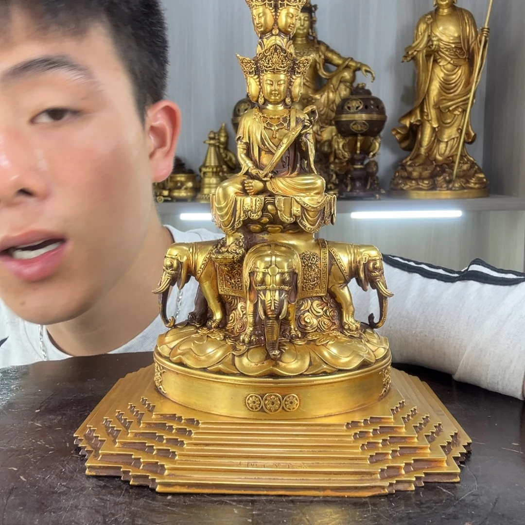 大***铭佛像的造型和造型都很精美很