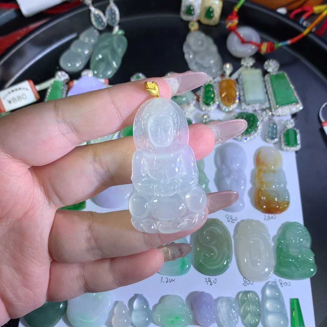 翡翠裸石18K金镶嵌冰观音像