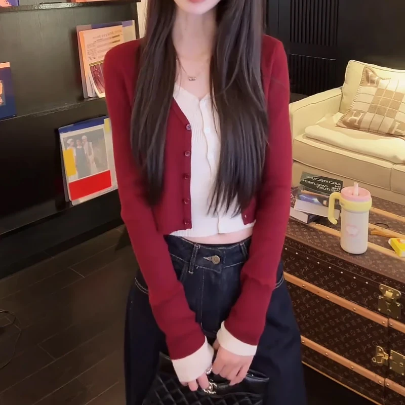 红色假两件打底针织衫开衫女士新款秋季内搭V领毛衣撞色短款上衣