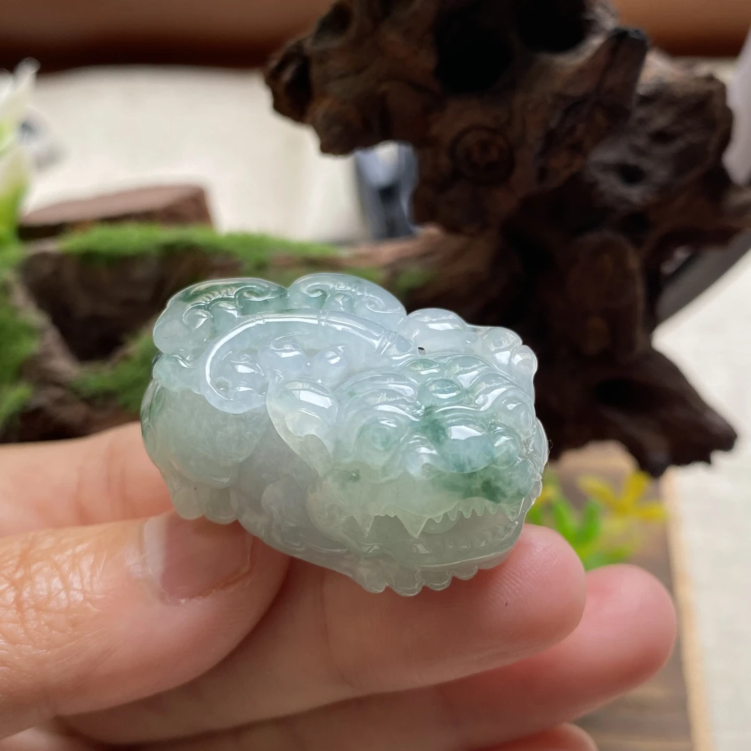 天然翡翠A货貔貅带飘花貔貅挂件