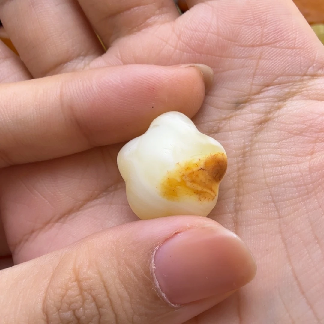 柒***️蜜蜡未镶嵌珠宝奇石