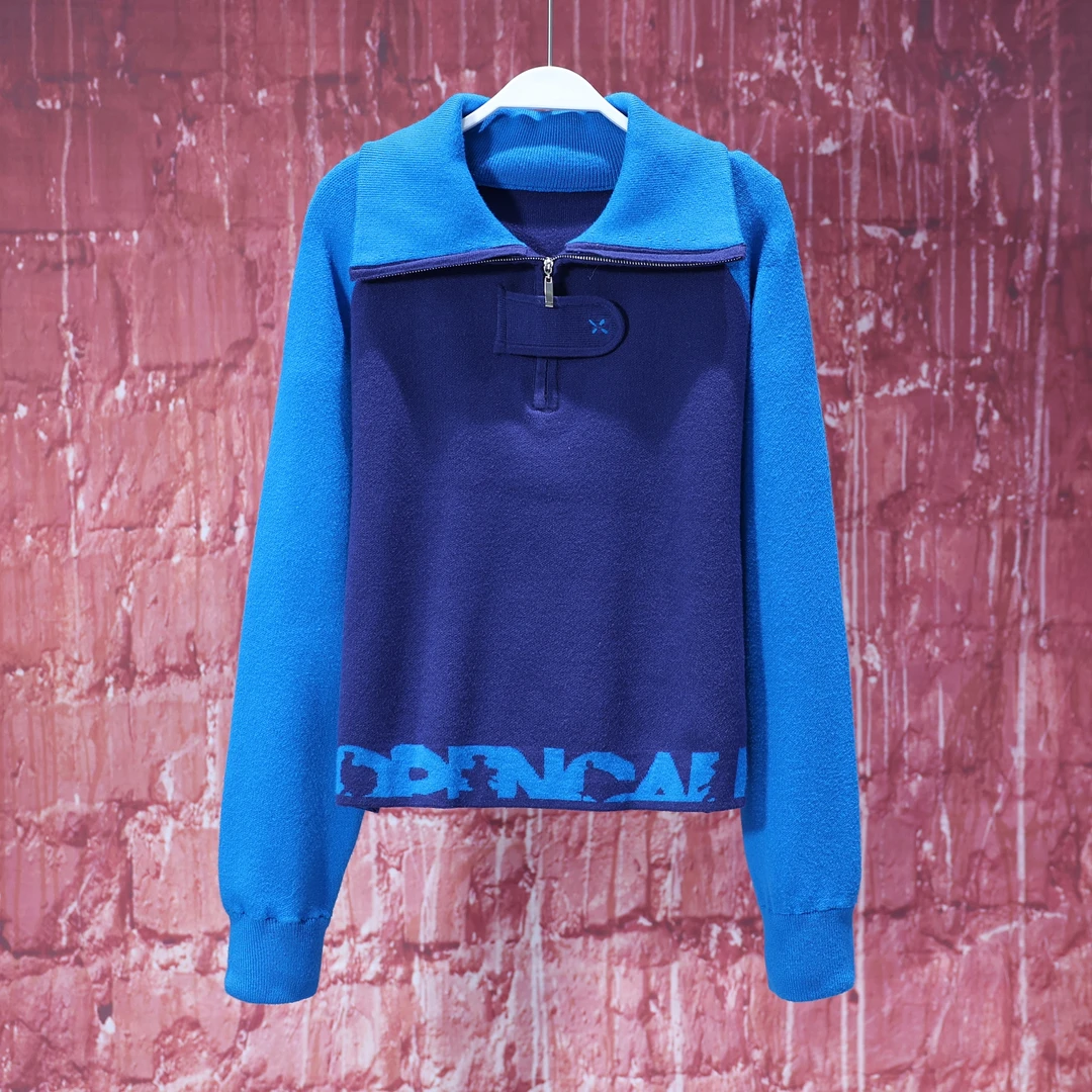 【LIANG哥女装】2024冬季《北极光蓝冰岛》超细翻领撞色加厚毛衣5809A