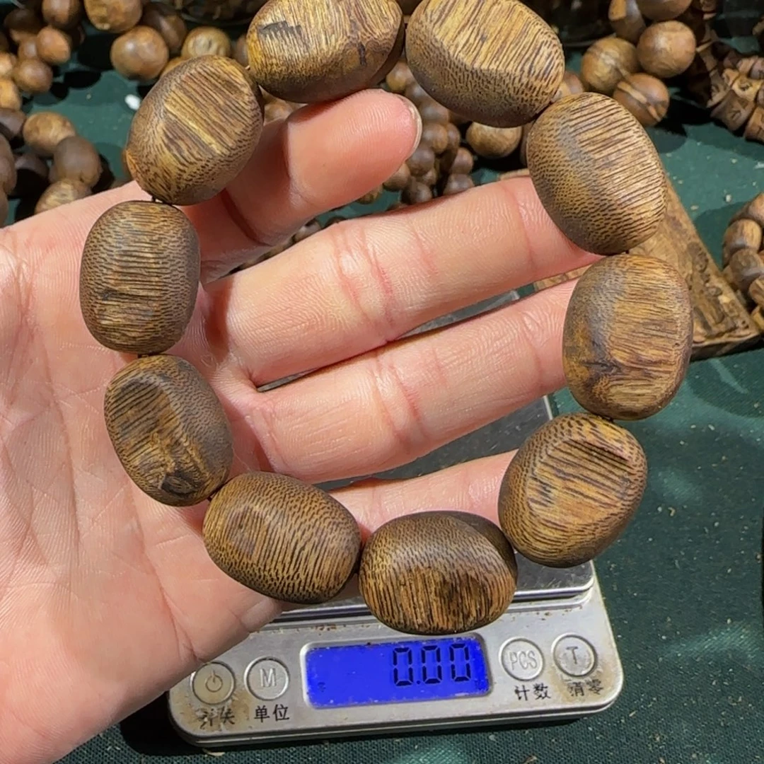沉香手串乌身老料留疤单圈1.7高货20克