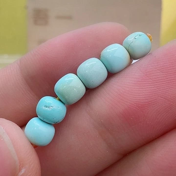 南红玛瑙配饰未镶嵌