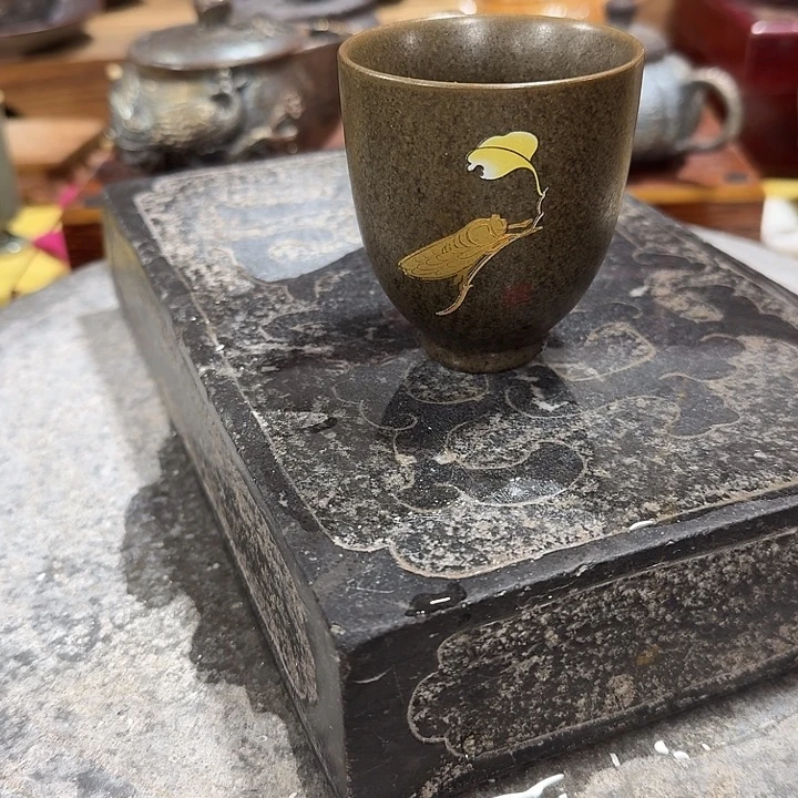 主人杯一个，瓷。。。