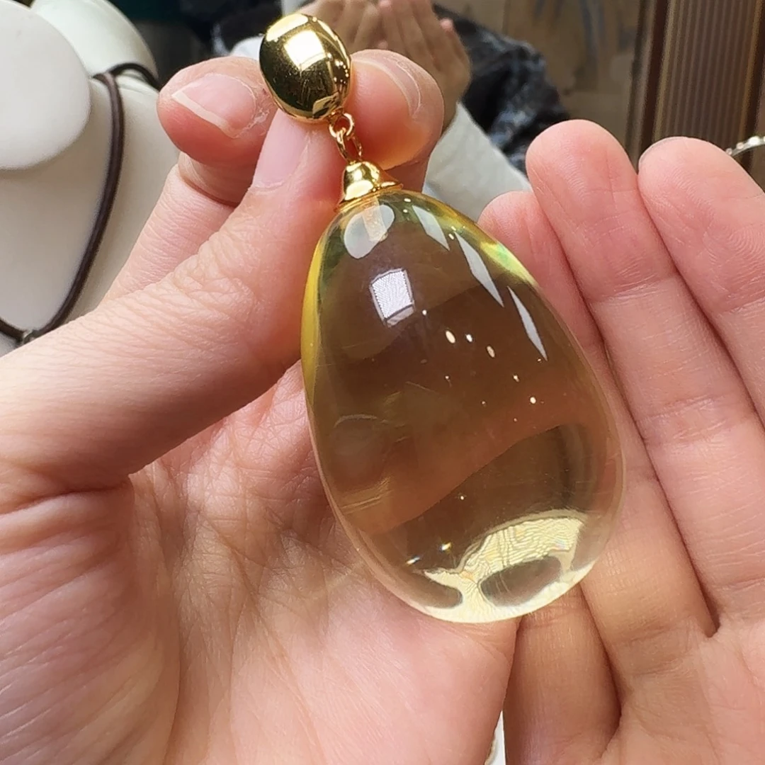 琥珀未镶嵌颈饰吊坠