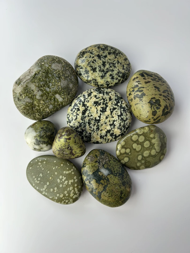 “春意盎然”系列鹅卵石组合小摆件九宫格孤品