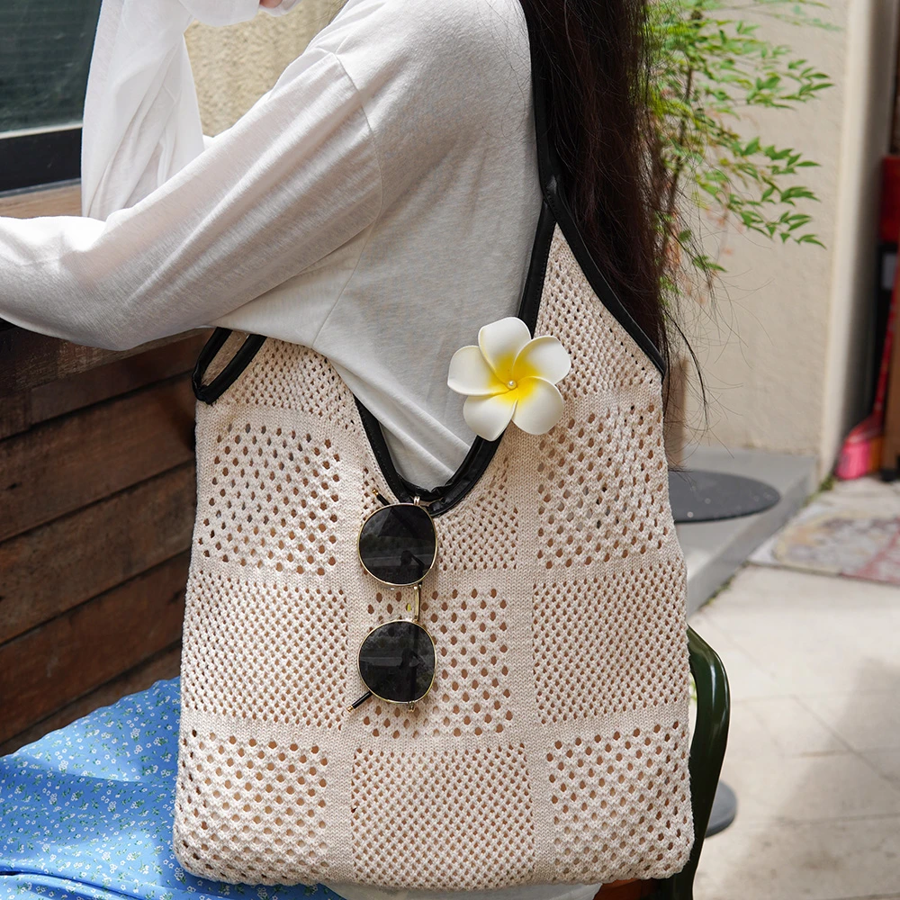 南法假日新品针织黑白百搭网红时尚假日单肩包女士礼物包