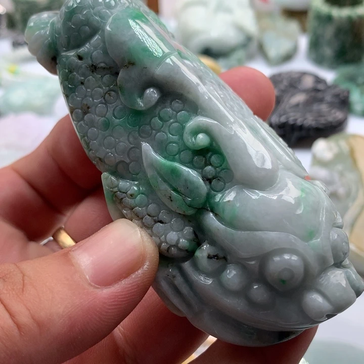 翡翠未镶嵌颈饰保真天然a货翡翠