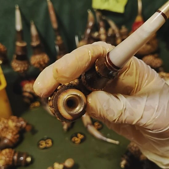 诚***电贵州特色竹根烟斗工艺品手把件