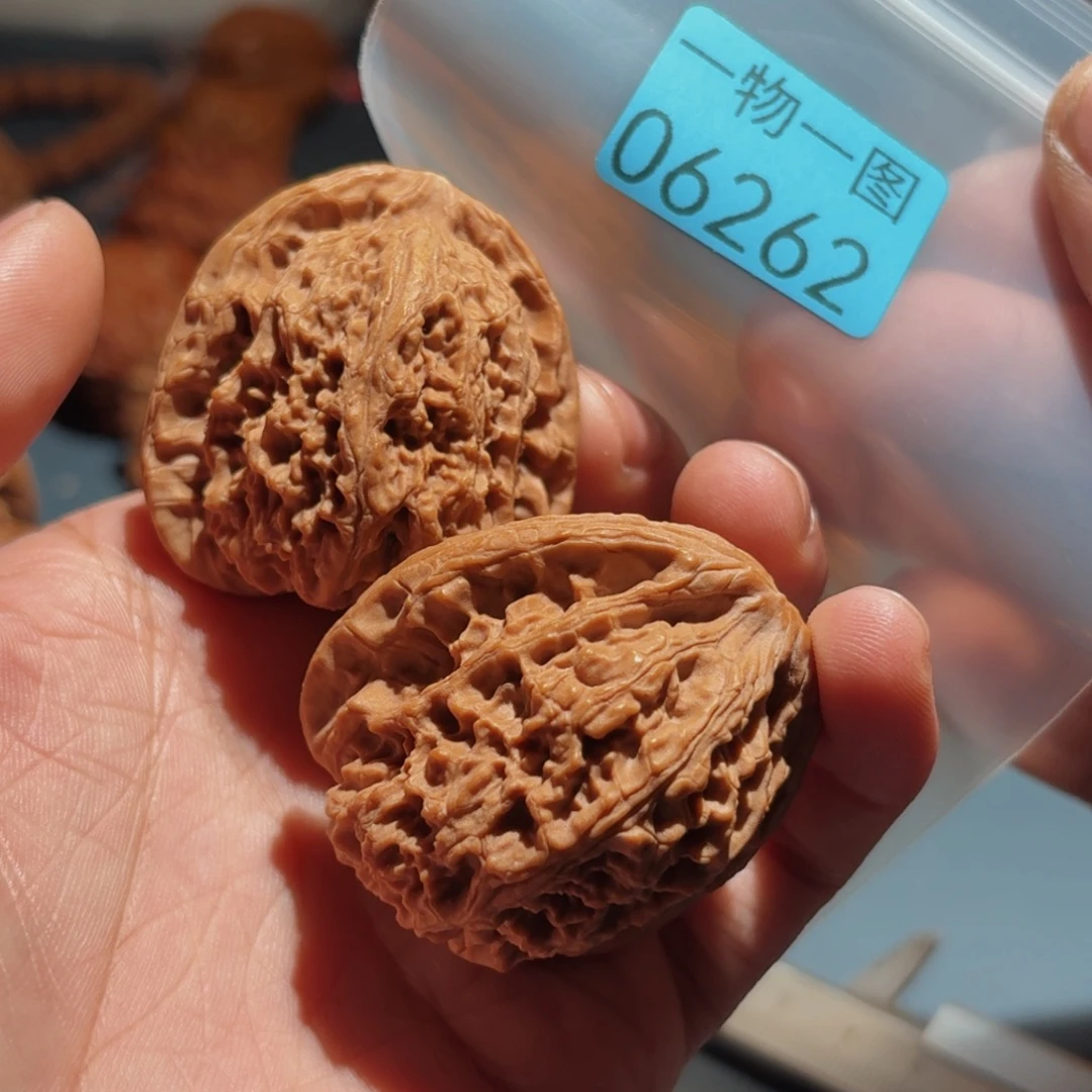 文玩核桃把件南疆